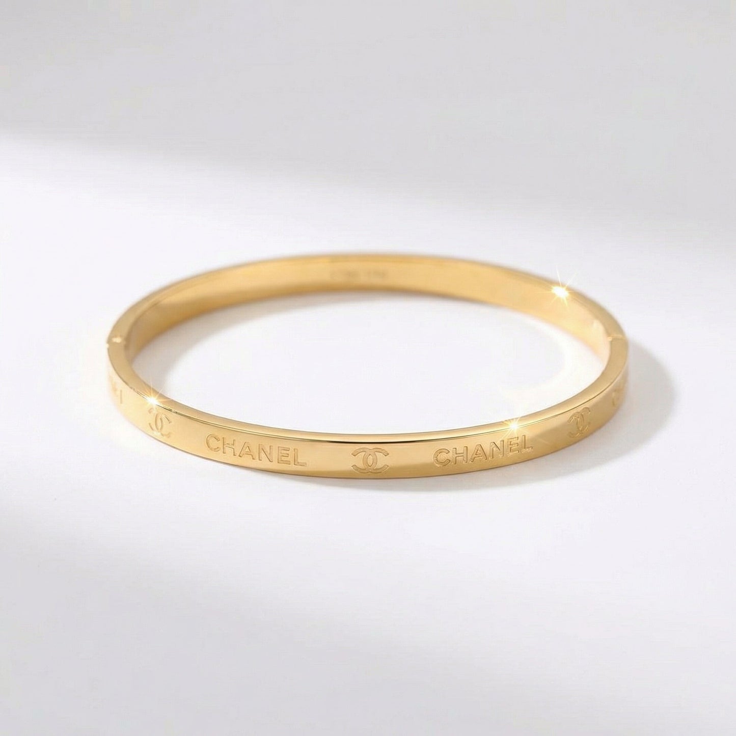 Parisian Gold Bangle